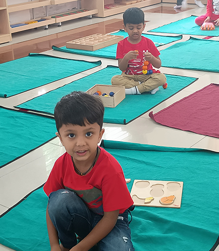 Mont & Nursery - Red Day